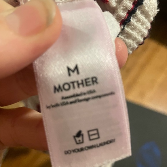 Mother top - last week.  Everything is priced to sell.  No low offers. - Picture 4 of 5